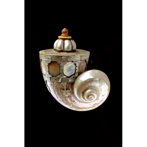 Rare Large Nautilus Shell Indian Mughal Gujarati Gunpowder Flask ‘Barutdan’